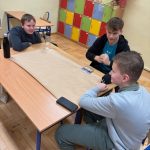 Uczniowie podczas planowania swojej pracy